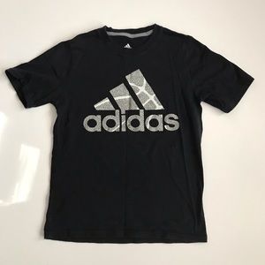 Adidas T-shirt